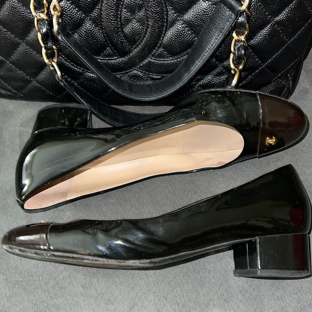 CHANEL Black Patent Leather Cap-Toe Ballet Flats - Picture 4 of 16